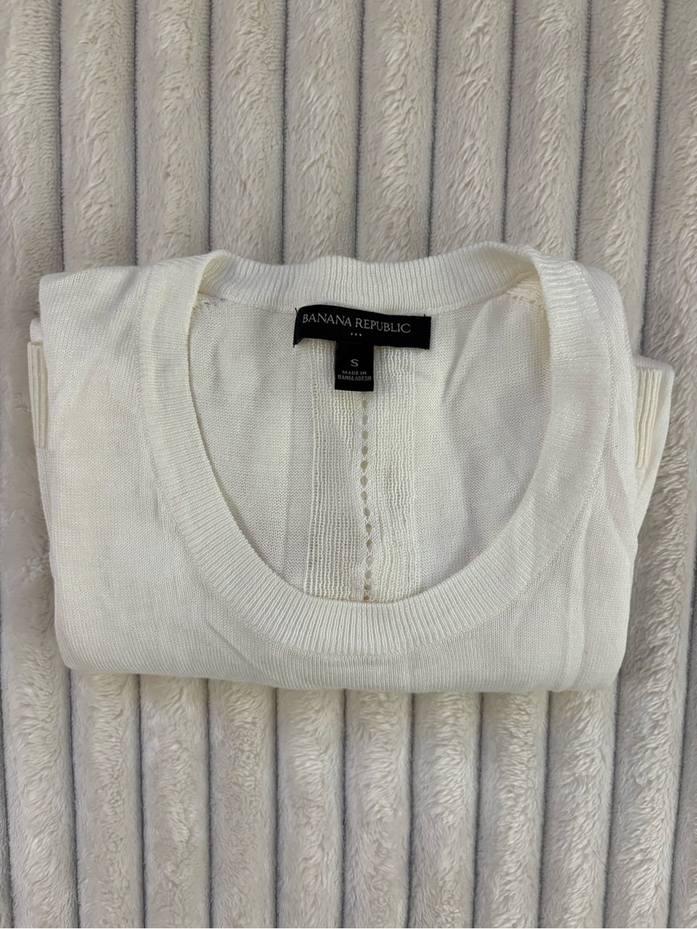 Banana Republic Women's Cream Scoop Neck Knit Sweater